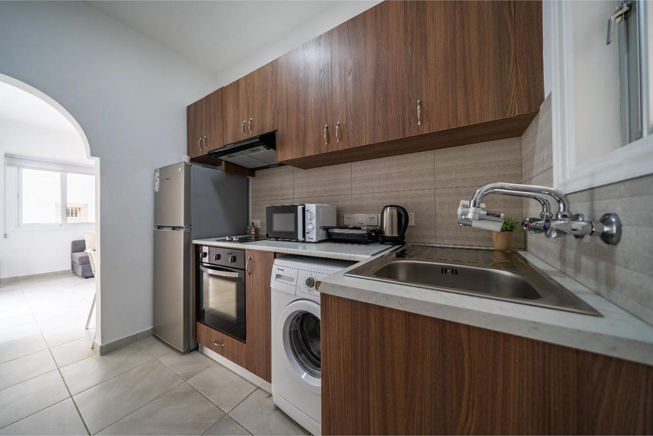 لارنكا Home Of Comfort Mackenzie المظهر الخارجي الصورة