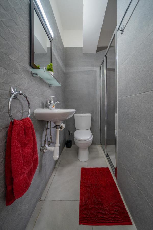 لارنكا Home Of Comfort Mackenzie المظهر الخارجي الصورة
